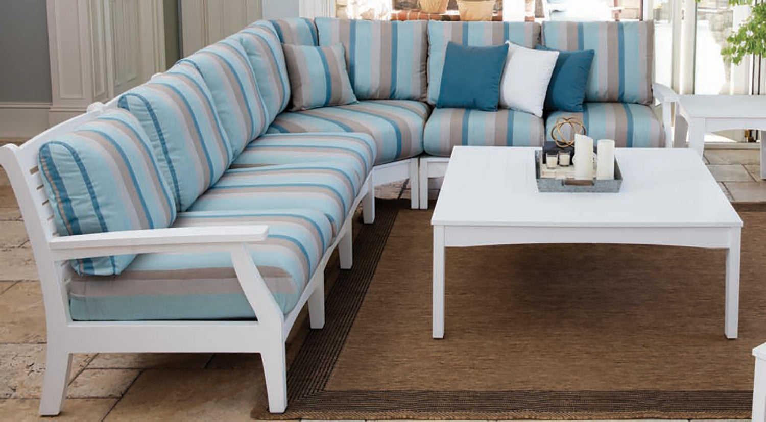 Berlin Gardens Classic Terrace Sectional